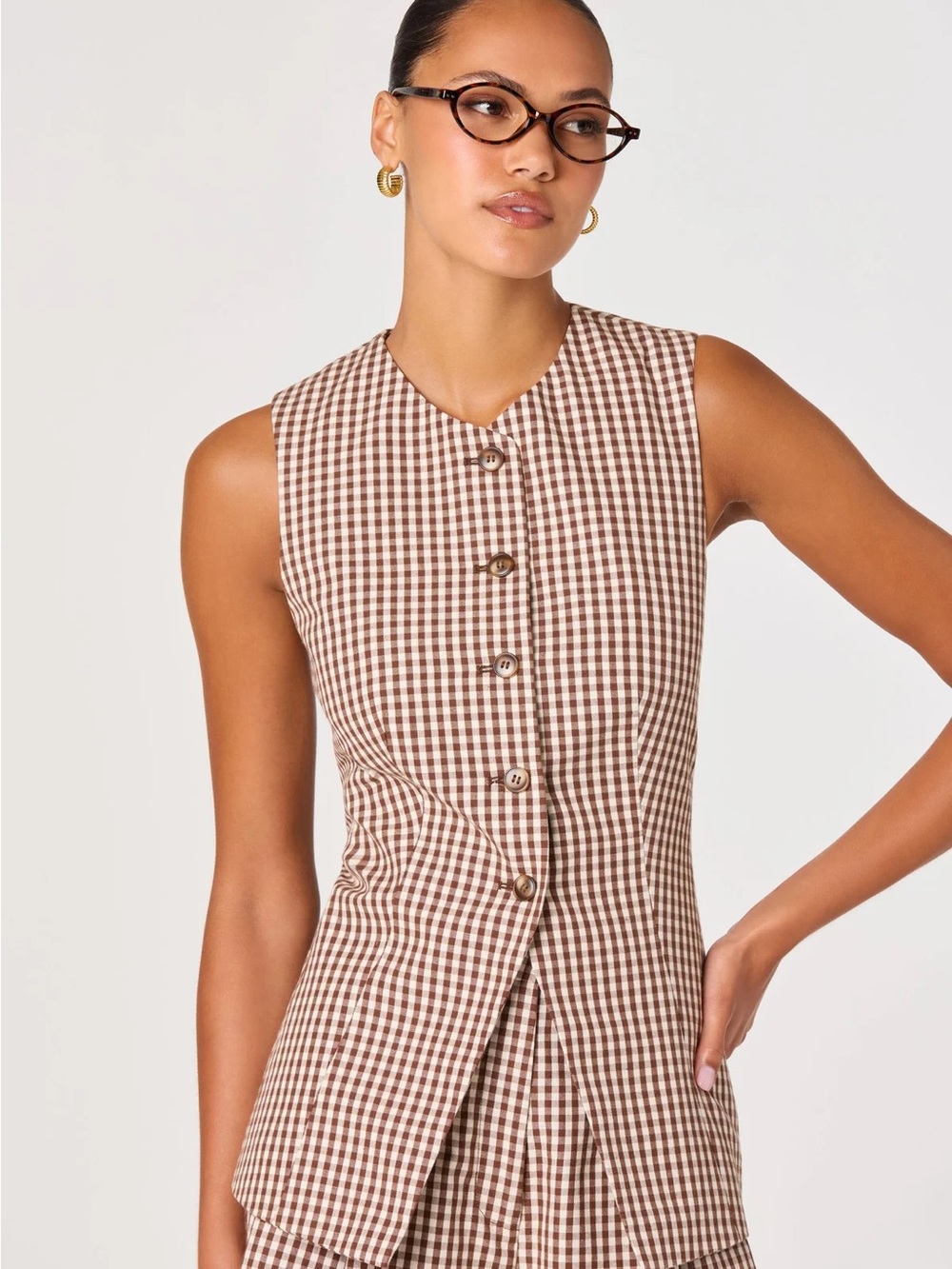 Astr Brown Gingham Sleeveless Button Vest & Mini Shorts Set - Picture 2 of 16